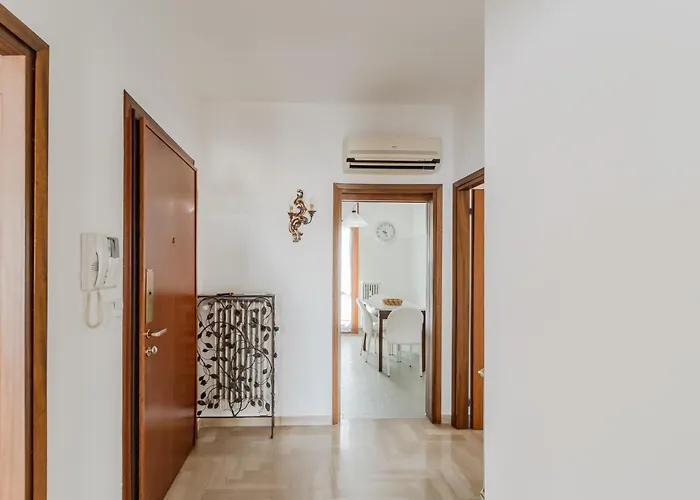 Guesthost - Ida Near The Station! Mestre