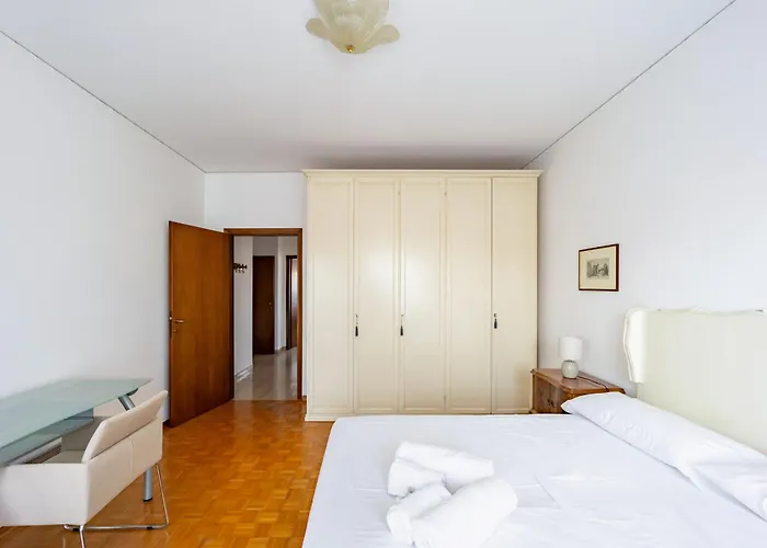 Apartment Guesthost - Ida Near The Station! Mestre